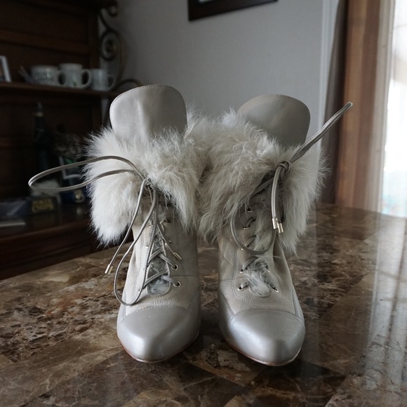 Ann Taylor Shoes - Ann Taylor Fur Lace-up like new Winter Booties